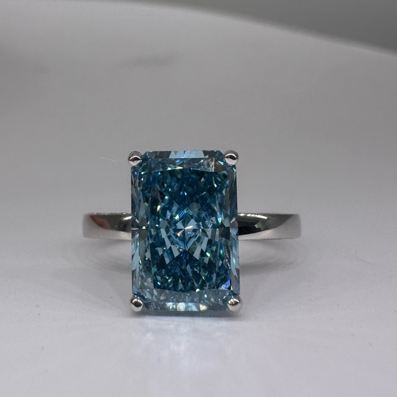 Jewelry - 3.41 carat fancy vivid blue vvs2 radiant cut diamond engagement ring